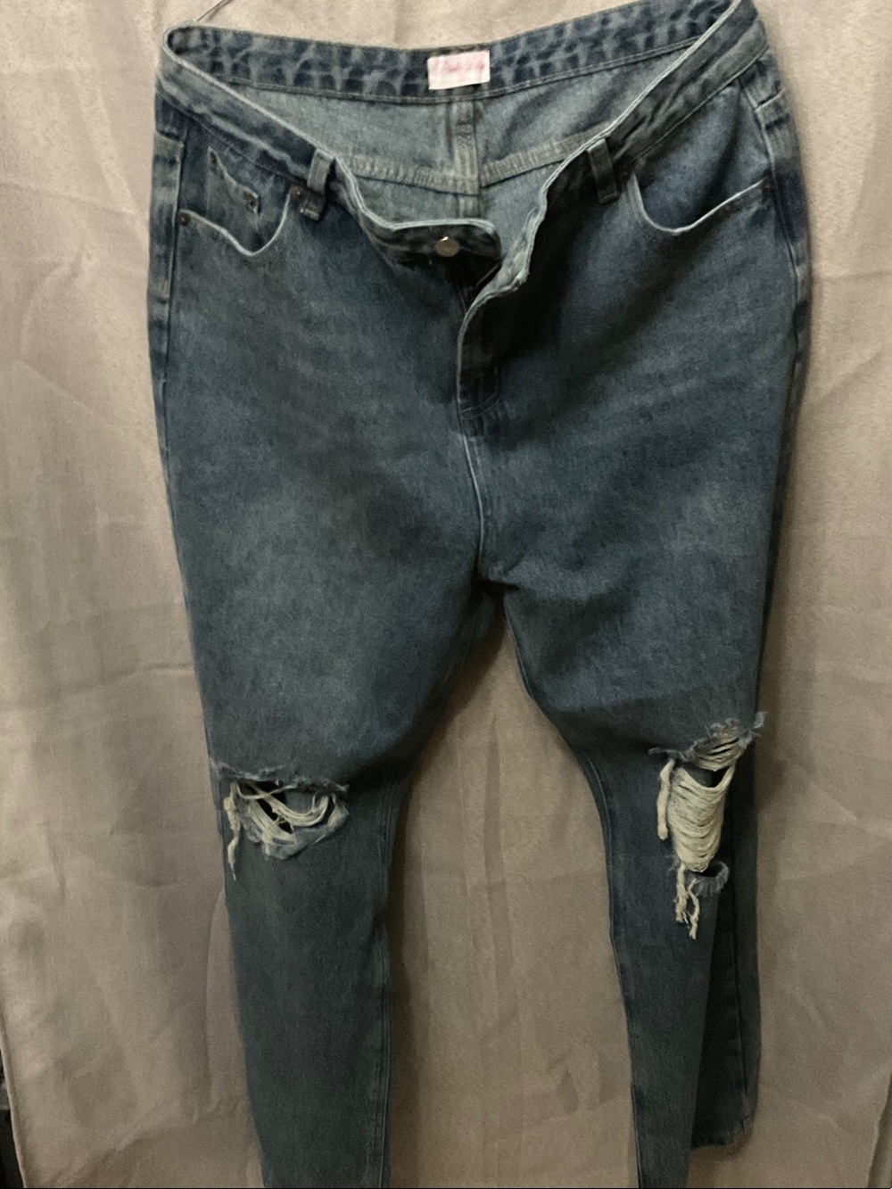 Pink Lily Ripped Jeans in Dark Blue Wash